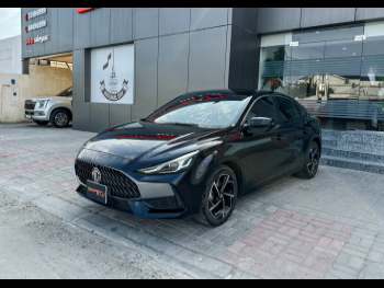 ام جي  جي تي  2024  اوتوماتيك  185 كم  4 سلندر  سحب امامي  سيدان  رمادي  تحت الضمان