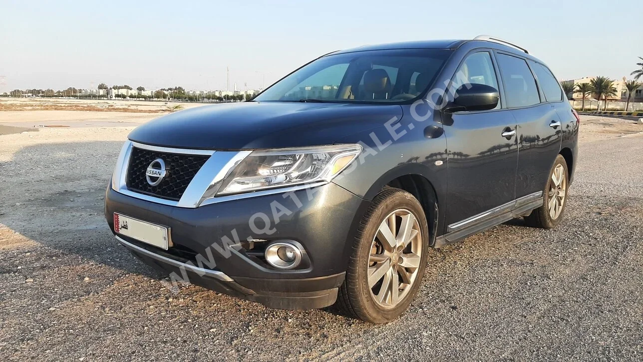 نيسان  باثفايندر  اس في  2014  اوتوماتيك  122,000 كم  6 سلندر  دفع رباعي  اس يو في  أزرق غامق