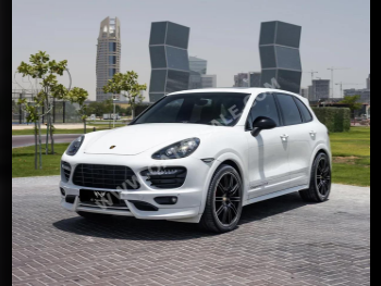 بورش  كيان  جي تي اس  2014  اوتوماتيك  84,000 كم  8 سلندر  دفع رباعي  اس يو في  أبيض