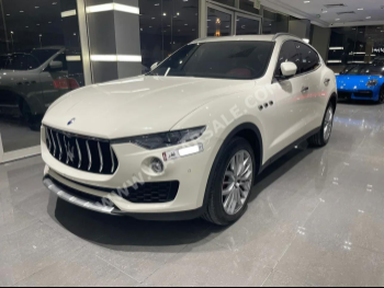 Maserati  Levante  S  2019  Automatic  40,000 Km  6 Cylinder  All Wheel Drive (AWD)  SUV  White