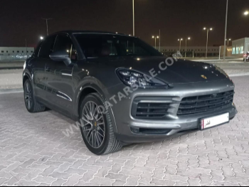 بورش  كيان  2019  اوتوماتيك  150,000 كم  6 سلندر  دفع رباعي  اس يو في  رمادي