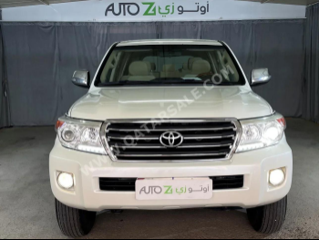 Toyota  Land Cruiser  GXR  2015  Manual  168,000 Km  6 Cylinder  Four Wheel Drive (4WD)  SUV  White