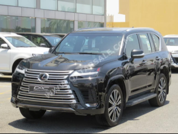 لكزس  ال اكس  600 لكجري  2023  اوتوماتيك  15,000 كم  6 سلندر  دفع رباعي  اس يو في  أسود  تحت الضمان