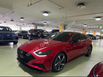 Hyundai  Sonata  2020  Automatic  65,000 Km  4 Cylinder  Front Wheel Drive (FWD)  Sedan  Red