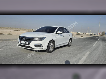 ام جي  5  2022  اوتوماتيك  52,000 كم  4 سلندر  دفع خلفي  سيدان  أبيض  تحت الضمان