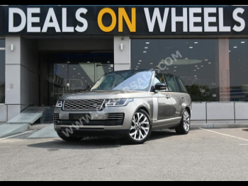 لاند روفر  رنج روفر  فوج  2018  اوتوماتيك  74,000 كم  6 سلندر  دفع رباعي  اس يو في  فضي