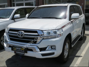 Toyota  Land Cruiser  GXR  2020  Automatic  133,000 Km  6 Cylinder  Four Wheel Drive (4WD)  SUV  White