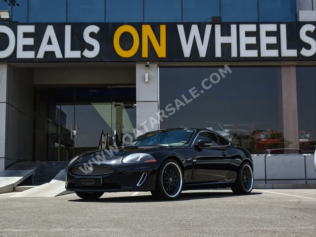 جاكوار  اكس كي ار  2011  اوتوماتيك  87,000 كم  8 سلندر  دفع خلفي  كوبيه \ سبورت  أسود