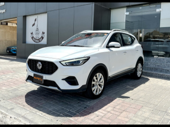 ام جي  زد اس  2023  اوتوماتيك  25,000 كم  4 سلندر  سحب امامي  اس يو في  أبيض  تحت الضمان