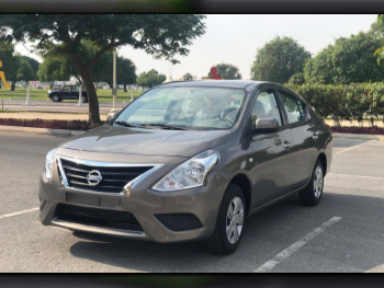 نيسان  صني  4 سلندر  سيدان  رمادي  2020