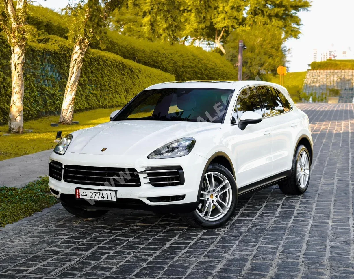 بورش  كيان  2019  اوتوماتيك  115,000 كم  6 سلندر  دفع رباعي  اس يو في  أبيض