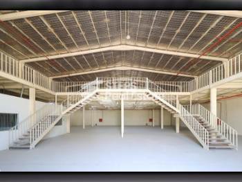 مخازن و مستودعات - الريان  - المنطقة الصناعية  -المساحة: 1300 متر مربع