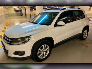 فوكس واغن  تيغوان  2.0 تي اس اي  2012  اوتوماتيك  150,000 كم  4 سلندر  دفع كلي مستمر  اس يو في  أبيض