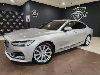Volvo  S  90  2020  Automatic  40,578 Km  4 Cylinder  All Wheel Drive (AWD)  Sedan  Silver