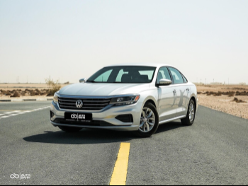 Volkswagen  Passat  2020  Automatic  114,000 Km  4 Cylinder  Front Wheel Drive (FWD)  Sedan  Silver