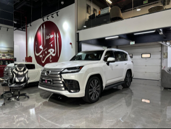 لكزس  ال اكس  600 لكجري  2022  اوتوماتيك  74,000 كم  6 سلندر  دفع رباعي  اس يو في  أبيض لؤلؤي  تحت الضمان