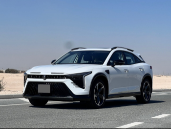 Bestune  B70  S  2023  Automatic  0 Km  4 Cylinder  Front Wheel Drive (FWD)  SUV  White  With Warranty