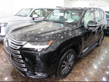Lexus  LX  600 Luxury  2025  Automatic  0 Km  6 Cylinder  Four Wheel Drive (4WD)  SUV  Black  With Warranty