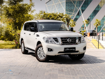Nissan  Patrol  SE  2015  Automatic  285,000 Km  8 Cylinder  Four Wheel Drive (4WD)  SUV  White