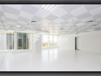 مكاتب تجارية - غير مفروشة  - الدوحة  - الخليج الغربي