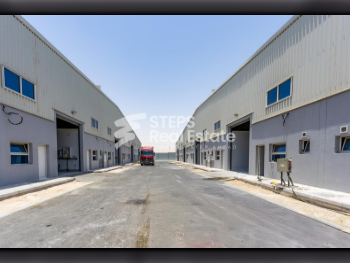 مخازن و مستودعات - الوكرة  - بركة العوامر  -المساحة: 450 متر مربع