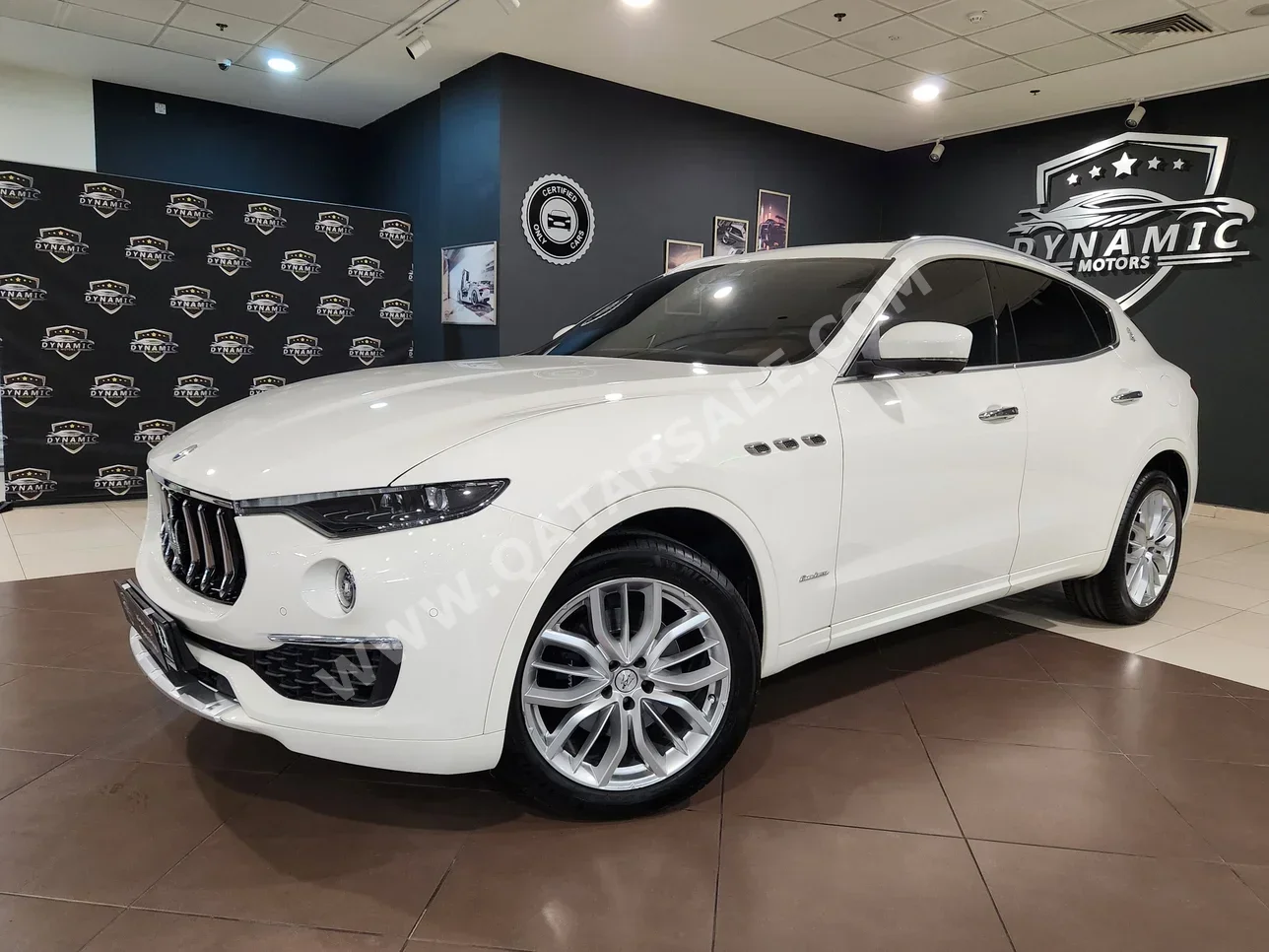 Maserati  Levante  Q4  2020  Automatic  45,000 Km  6 Cylinder  Four Wheel Drive (4WD)  SUV  White  With Warranty