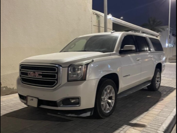 GMC  Yukon  XL SLT  2015  Automatic  244,000 Km  8 Cylinder  All Wheel Drive (AWD)  SUV  Pearl  With Warranty