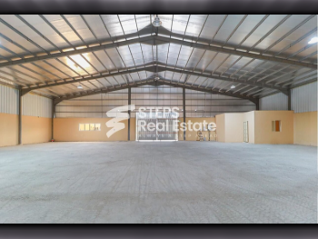 مخازن و مستودعات - الوكرة  - بركة العوامر  -المساحة: 1500 متر مربع