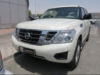 نيسان  باترول  أكس أي  2019  اوتوماتيك  152,000 كم  6 سلندر  دفع رباعي  اس يو في  أبيض