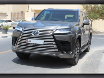Lexus  LX  600  2023  Automatic  30,000 Km  6 Cylinder  Four Wheel Drive (4WD)  SUV  Gray  With Warranty