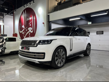 لاند روفر  رنج روفر  فوج اتش اس اي  2023  اوتوماتيك  55,000 كم  8 سلندر  دفع رباعي  اس يو في  أبيض  تحت الضمان
