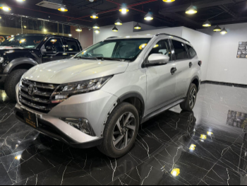 Toyota  Rush  2021  Automatic  214,000 Km  4 Cylinder  Front Wheel Drive (FWD)  SUV  Gray