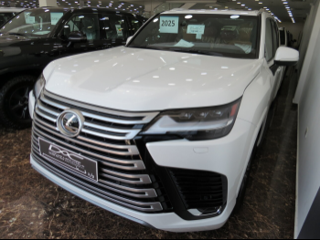 Lexus  LX  600 Luxury  2025  Automatic  0 Km  6 Cylinder  Four Wheel Drive (4WD)  SUV  White  With Warranty