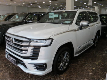Toyota  Land Cruiser  VXR Twin Turbo  2025  Automatic  0 Km  6 Cylinder  Four Wheel Drive (4WD)  SUV  White  With Warranty