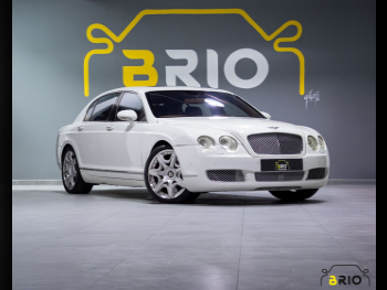 بنتلي  بينتايجا  2007  اوتوماتيك  175,000 كم  12 سلندر  دفع رباعي  اس يو في  أبيض