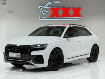 اودي  كيو 8  اس لاين  2019  اوتوماتيك  123,000 كم  6 سلندر  دفع كلي مستمر  اس يو في  أبيض