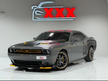 Dodge  Challenger  R/T Scat Pack  2018  Manual  67,000 Km  8 Cylinder  All Wheel Drive (AWD)  Coupe / Sport  Gray