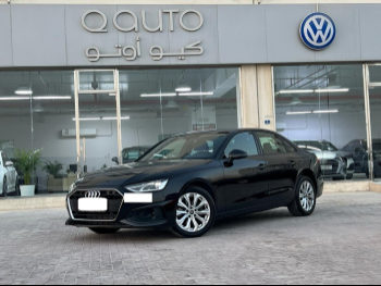 Audi  A4  2.0 T  2022  Automatic  36,000 Km  4 Cylinder  Front Wheel Drive (FWD)  Sedan  Black