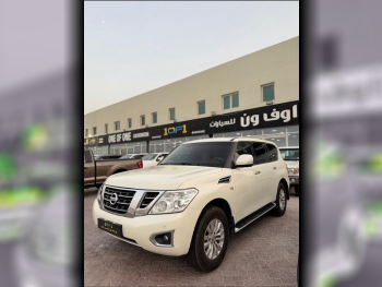 نيسان  باترول  اس اي  2016  اوتوماتيك  251,000 كم  8 سلندر  دفع رباعي  اس يو في  أبيض