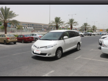 تويوتا  بريفا  2017  اوتوماتيك  178,000 كم  4 سلندر  سحب امامي  فان \ باص  أبيض