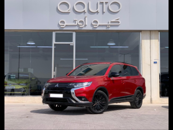 Mitsubishi  Outlander  2023  Automatic  10,000 Km  4 Cylinder  Four Wheel Drive (4WD)  SUV  Red