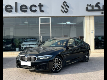 BMW  5-Series  520i  2022  Automatic  55,000 Km  4 Cylinder  Front Wheel Drive (FWD)  Sedan  Black