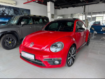 فوكس واغن  بيتل  2015  اوتوماتيك  92,000 كم  4 سلندر  دفع خلفي  هاتشباك  أحمر