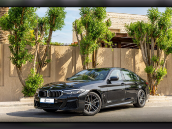 BMW  5-Series  520i  2022  Automatic  60,000 Km  4 Cylinder  Rear Wheel Drive (RWD)  Sedan  Black  With Warranty