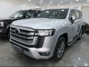 Toyota  Land Cruiser  GXR  2025  Automatic  0 Km  6 Cylinder  Four Wheel Drive (4WD)  SUV  Gray  With Warranty