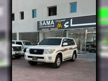 Toyota  Land Cruiser  GX  2012  Automatic  312,000 Km  6 Cylinder  Four Wheel Drive (4WD)  SUV  White