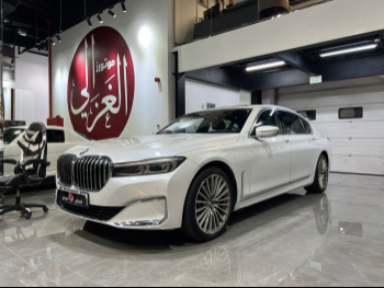 بي ام دبليو  الفئة - السابعة  730 Li  2020  اوتوماتيك  80,000 كم  4 سلندر  دفع خلفي  سيدان  أبيض