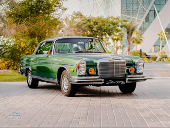 Mercedes-Benz  280 SE  1971  Automatic  84,800 Km  8 Cylinder  Rear Wheel Drive (RWD)  Classic  Green