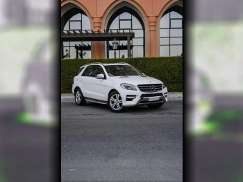 Mercedes-Benz  ML  400  2015  Automatic  69,000 Km  6 Cylinder  Four Wheel Drive (4WD)  SUV  White