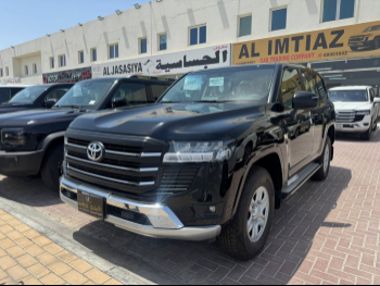 تويوتا  لاند كروزر  جي اكس  2025  اوتوماتيك  0 كم  6 سلندر  دفع رباعي  اس يو في  أسود  تحت الضمان